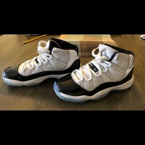 Nike Air Jordan Retro 11 Concord